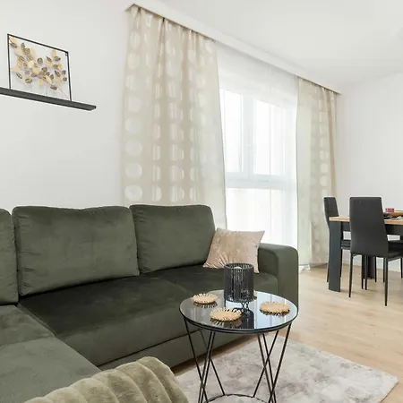 Kazimierza Wielkiego Cozy Parking By Renters *