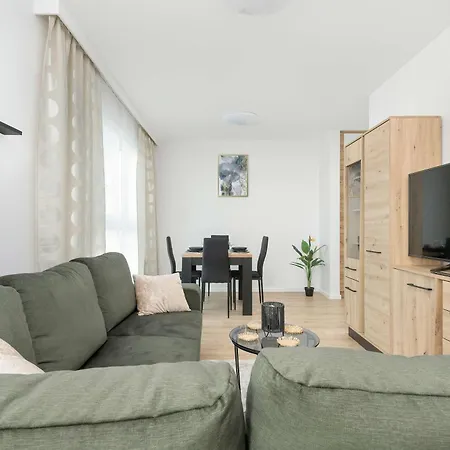 Kazimierza Wielkiego Cozy Parking By Rent Like דירה גדנסק