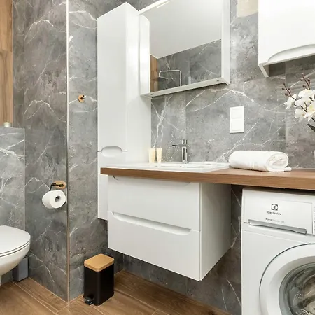 Kazimierza Wielkiego Cozy Parking By Rent Like Appartamento