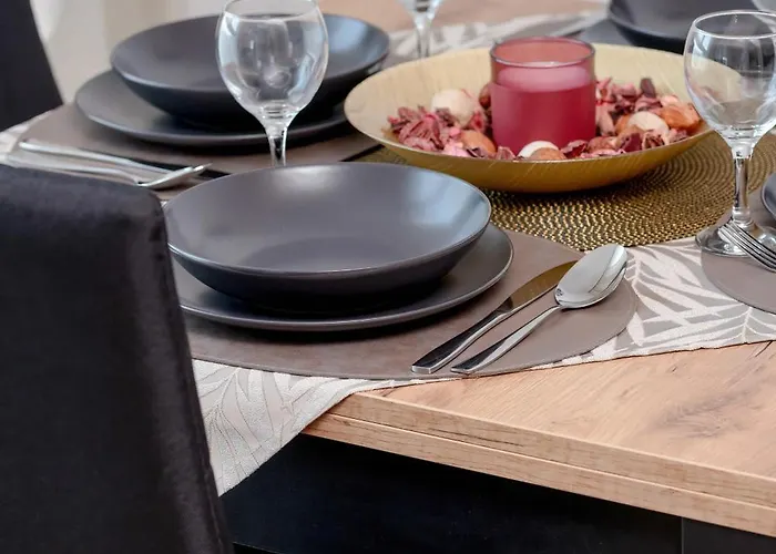 Kazimierza Wielkiego Cozy Parking By Renters *